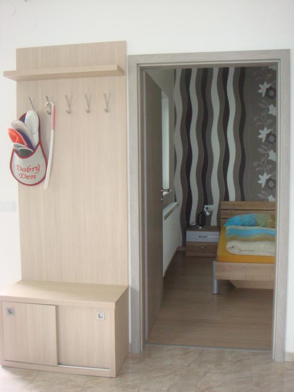 Apartman Kurdejov Hustopeče エクステリア 写真