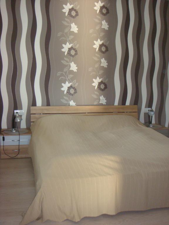 Apartman Kurdejov Hustopeče エクステリア 写真