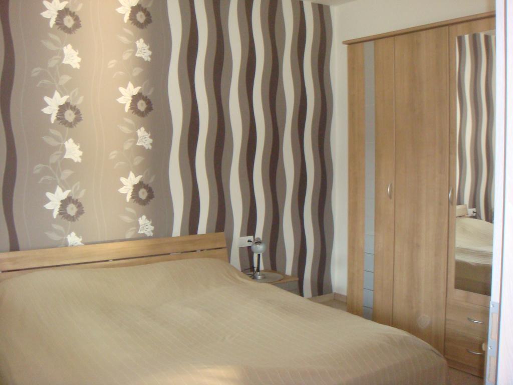 Apartman Kurdejov Hustopeče エクステリア 写真